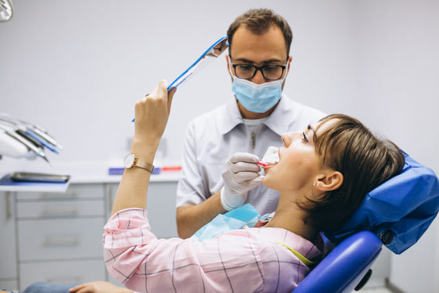 dentist dentistry smile patient white dental 1446753 pxhere.com 3 1 1